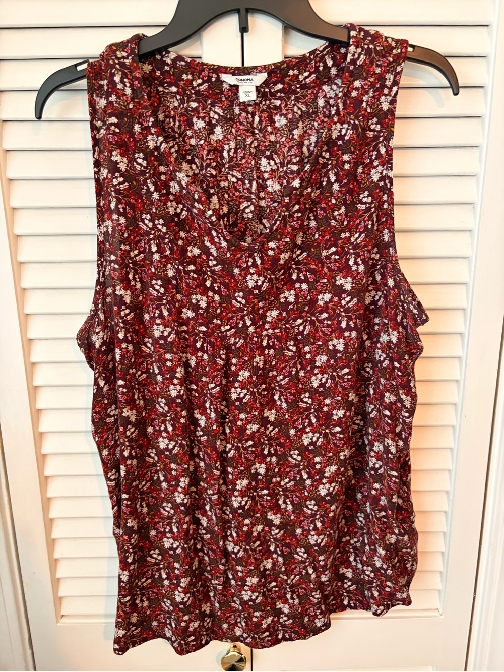 Sonoma Burgundy Floral V-Neck Sleeveless Tank